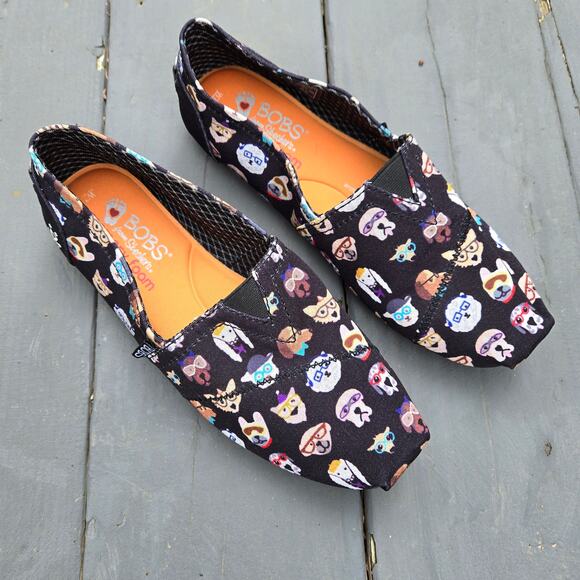 Bobs from Skechers Women's Flats Black Dog Print Memory Foam Arch Pillow size 7 - Picture 1 of 12